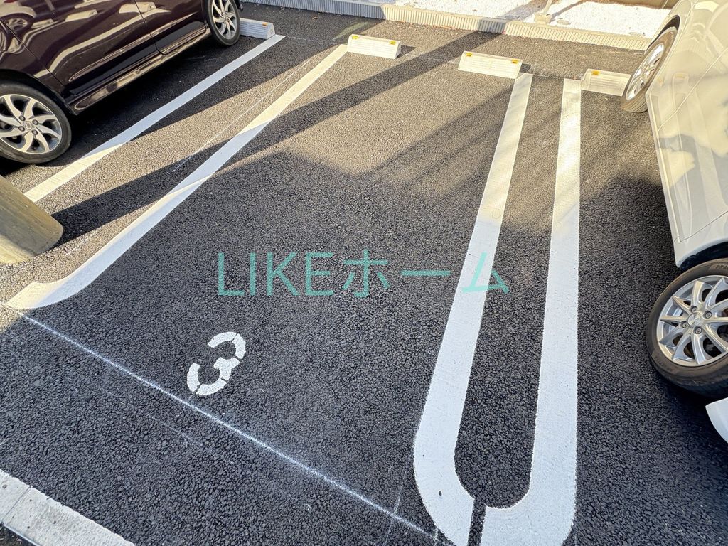 駐車場　駐車場