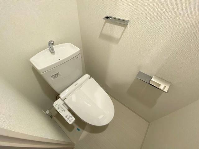 RISING Maison 本町橋のトイレ写真