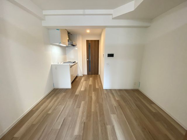 RISING Maison 本町橋の居間写真