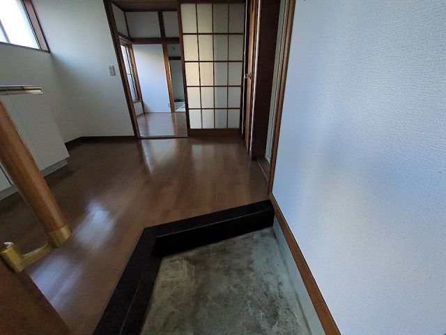 山本ハイツの玄関写真