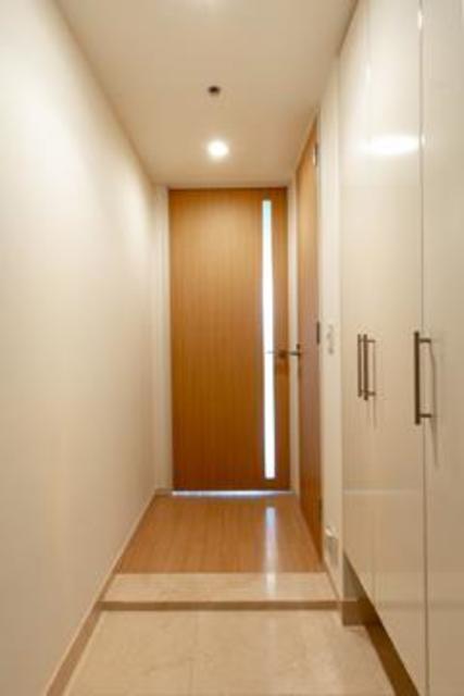 玄関　※写真は同タイプ住戸です。