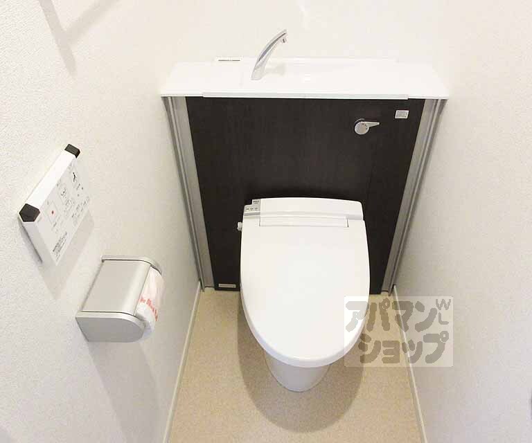 トイレ　ウォシュレット付きでお洒落なトイレです