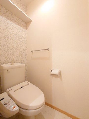 トイレ　落ち着いたトイレです