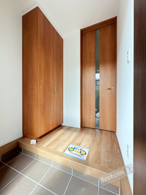 三国ヶ丘residence B棟の玄関写真