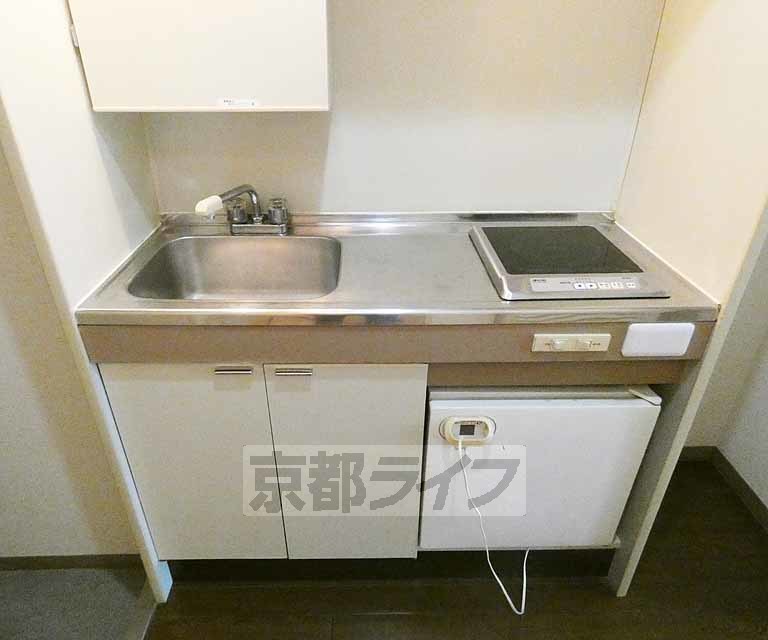 阪急京都線 西院駅 徒歩12分 7階建 築39年のキッチン写真
