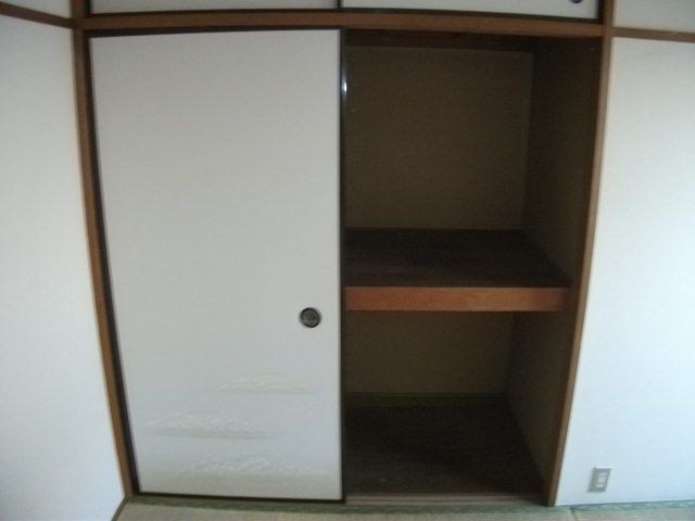 修学院フユーグ五号棟の内装写真
