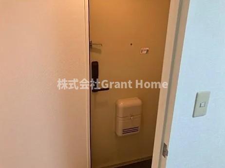 ＪＲ常磐線 亀有駅 徒歩11分 3階建 築33年の玄関写真