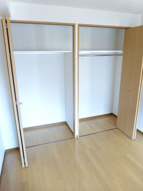 収納　たっぷりクローゼットです