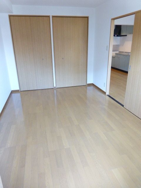 その他部屋・スペース　寝室のです。収納もたっぷりあります