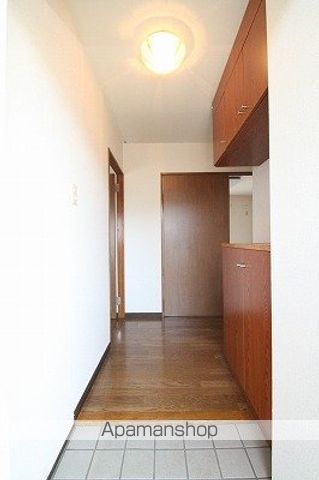 東武東上線 坂戸駅 徒歩17分 3階建 築35年の玄関写真