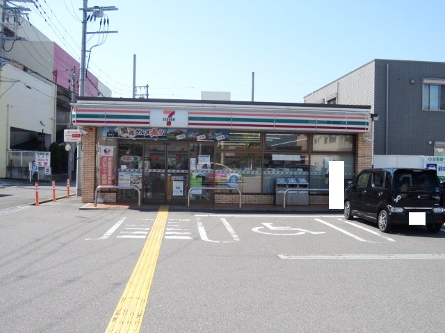コンビニ　セブンイレブン 岸和田作才町1丁目店（コンビニ）まで584m