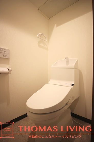 北九州モノレール 香春口三萩野駅 徒歩7分 9階建 築8年のトイレ写真