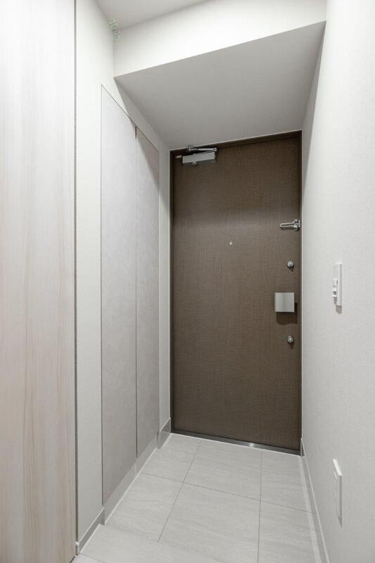 東京メトロ日比谷線 八丁堀駅 徒歩4分 12階建 築2年の玄関写真