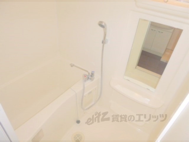 エステムプラザ京都烏丸五条の風呂写真