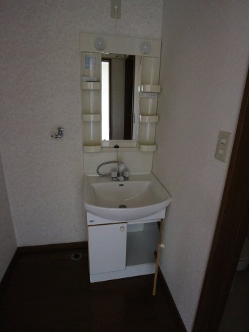 洗面設備　※別部屋の写真です。
