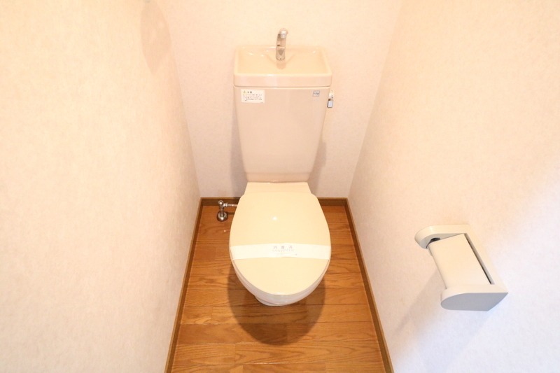 トイレ　バス・トイレ別です