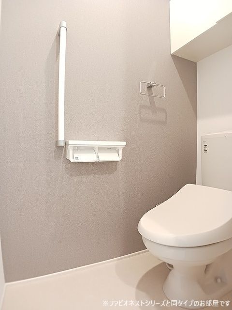 ＪＲ両毛線 桐生駅 徒歩26分 2階建 新築のトイレ写真