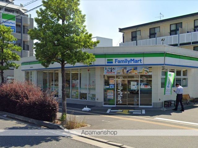 コンビニ　ファミリーマート池田神田店（コンビニ）まで439m