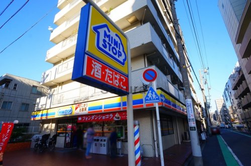 コンビニ　ミニストップ吉野町店（コンビニ）まで126m