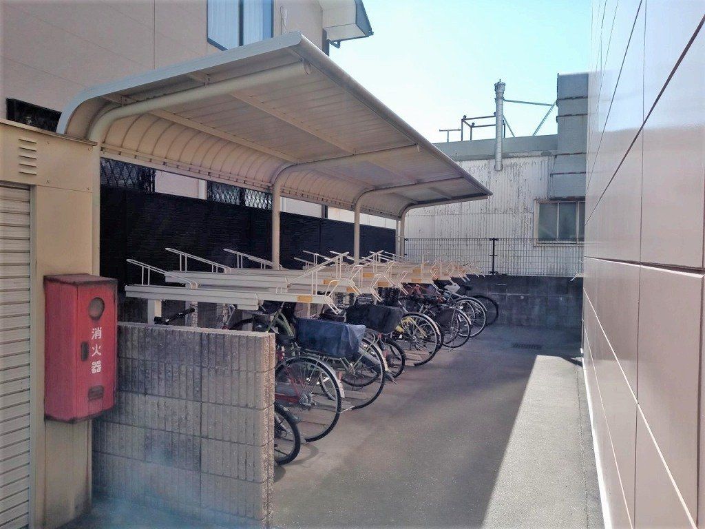 レオパレスSKK・マンションIIIの外観写真