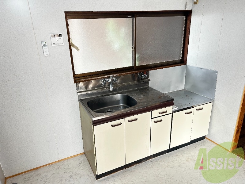 鈴蘭台東町5丁目戸建てのキッチン写真