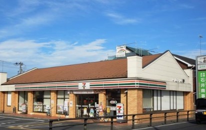 コンビニ　セブンイレブン 川越諏訪町店（コンビニ）まで611m