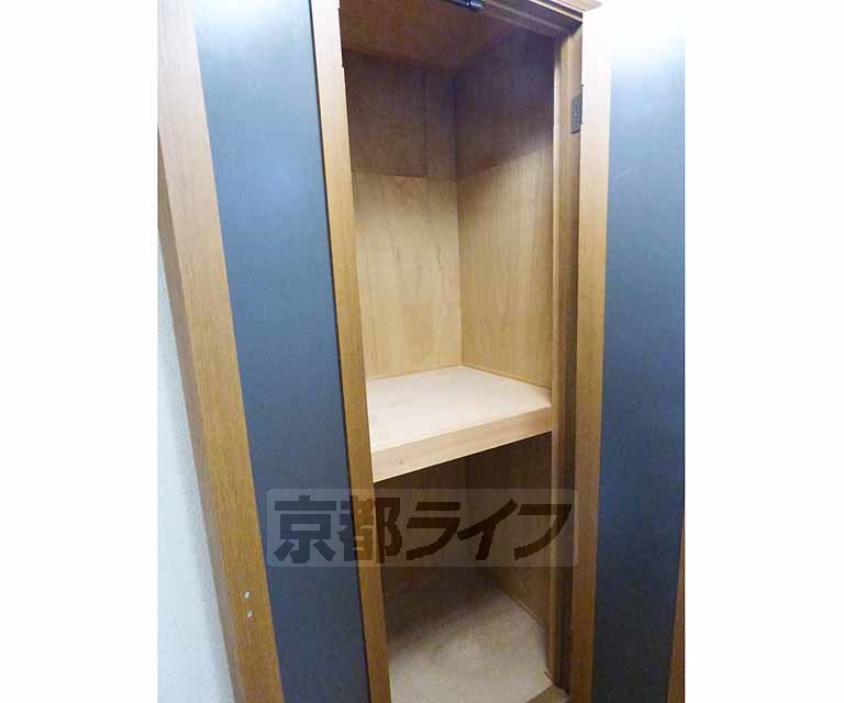 収納　広々とした収納です。