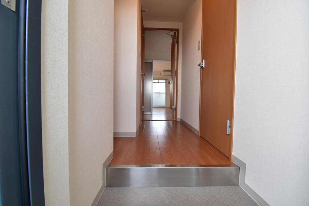 sawarabiヨツバの玄関写真