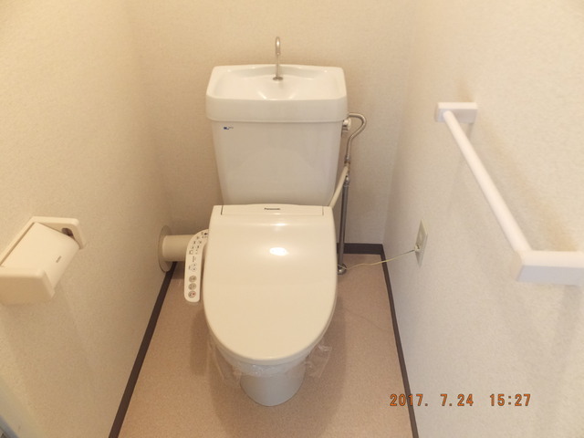 トイレ　洗浄機能付便座は設備ではありません