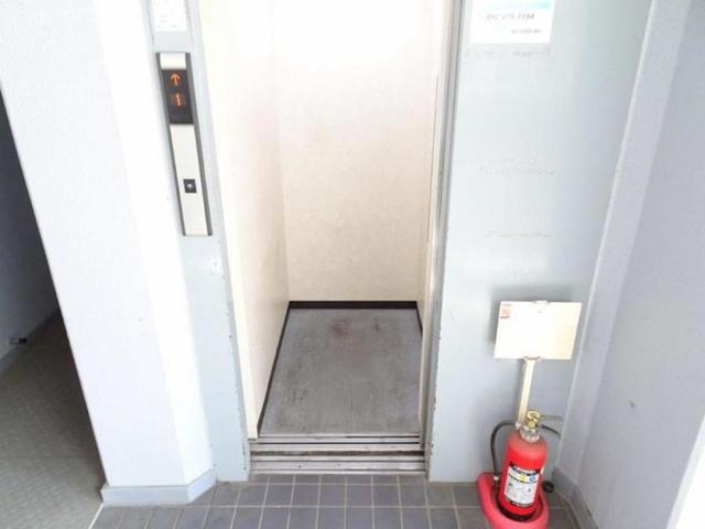 西鉄天神大牟田線 西鉄平尾駅 徒歩14分 6階建 築36年の外観写真