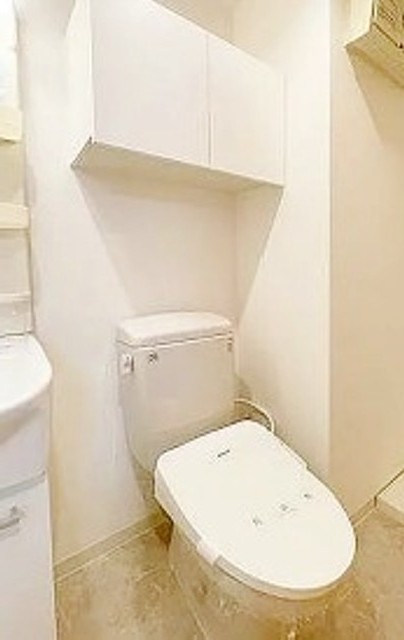 トイレ　別部屋同仕様タイプ