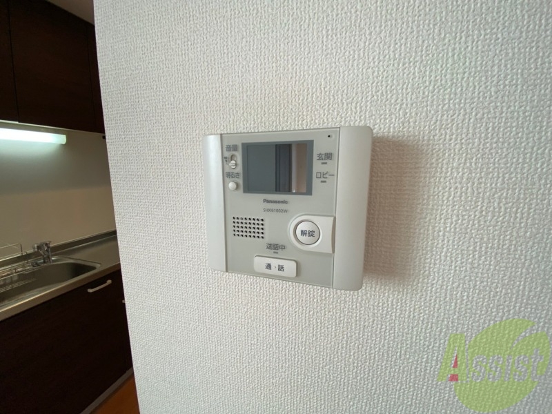 セキュリティ　ＴＶモニター付インターホンです。来客者の顔が見えるので安心！