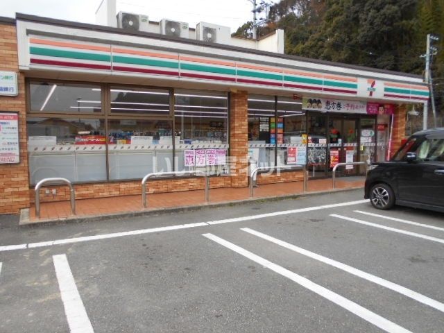 コンビニ　セブンイレブン 海南重根店（コンビニ）まで486m
