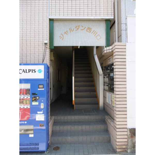 エントランス　建物入口