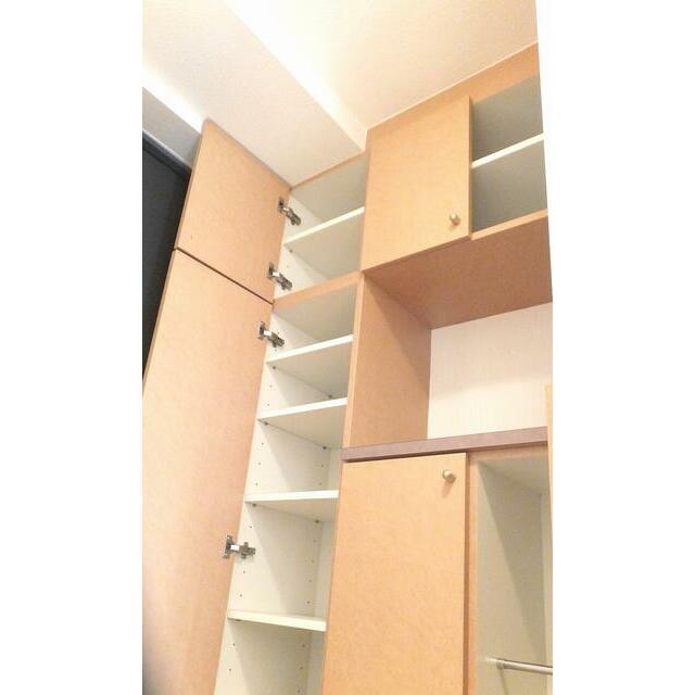 プラハ川崎本町通りの玄関写真