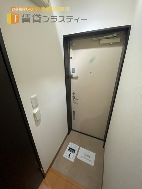 玄関　シューズボックスあります