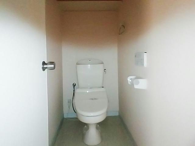 京阪交野線 星ケ丘駅 徒歩10分 3階建 築39年のトイレ写真