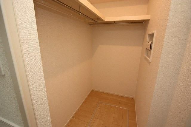 ウィステリア ヴィラIIIの内装写真