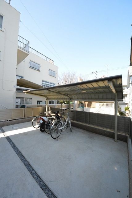 その他共有部分　★屋根付き駐輪場★