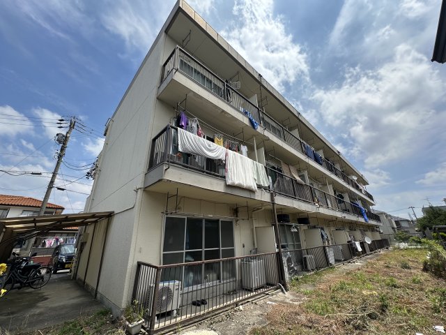 西川ハイツの外観写真