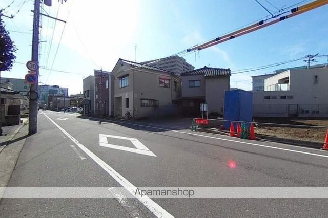 その他　前面道路（その他）まで0m