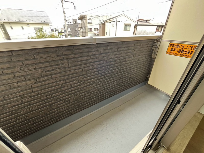 バルコニー　現況優先