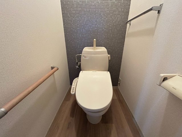 ハーモニーハイツ北野A棟のトイレ写真