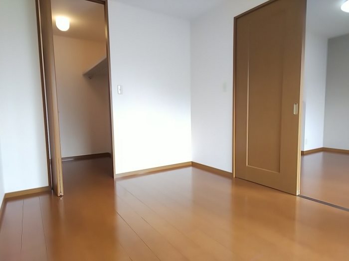 リビングタウン家代の里の内装写真