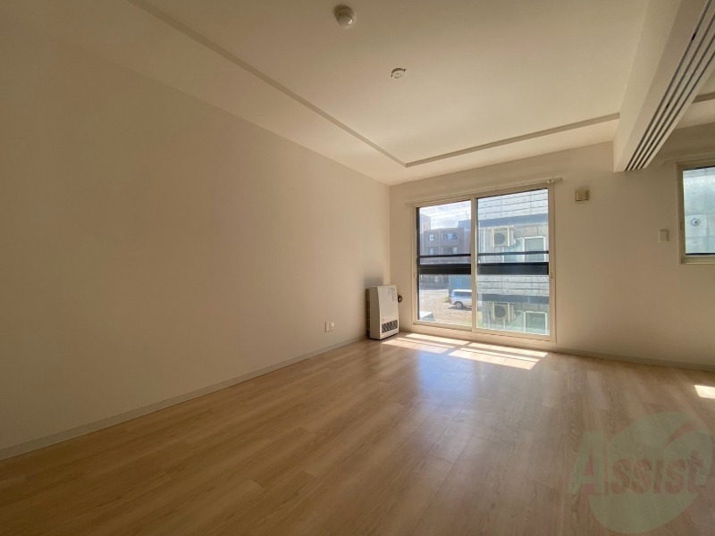 居室・リビング　広くてキレイなお部屋が広がっていて、充実した生活が送れそう。