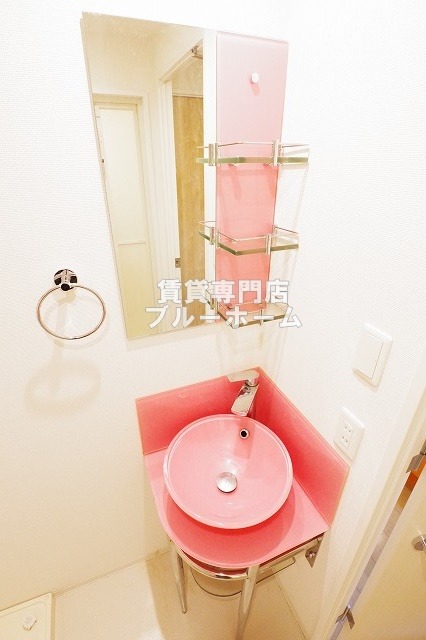 洗面設備　オシャレなデザイン洗面！