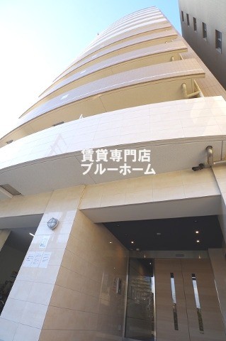 建物外観　鉄筋コンクリート造12階建ての物件！