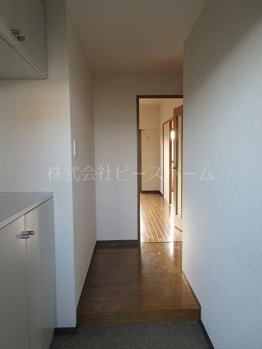 玄関　※別号室参考写真