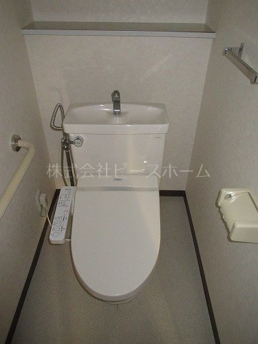 トイレ　※別号室参考写真