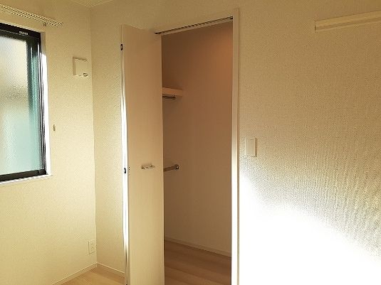 つくばエクスプレス 八潮駅 バス乗車時間：25分 最寄りバス停で下車 徒歩5分 2階建 築4年の内装写真